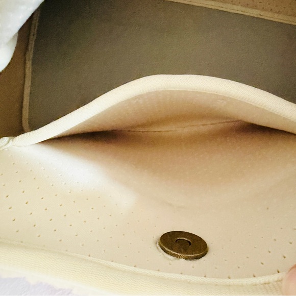 Anthropologie Annie Faux Sherpa Tote Bag in Crema with Pink Cord Handle - Picture 10 of 11